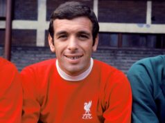 ‘O grande Bill Shankly primeiro me contratou como profissional, depois o igualmente incrível Bob Paisley assumiu. Jogar para esses dois treinadores foi incrível ‘Ian Callaghan jogando para duas lendas de Anfield