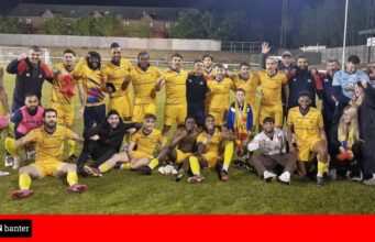 Os torcedores se despedem quando um clube fora da liga anuncia a decisão de encerrar as operações após 20 anos.