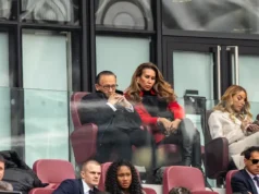 Um importante acionista do West Ham United renunciou em meio a sérias alegações