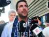 O candidato presidencial do Real Madrid, Enrique Riquelme, promete contratar um jogador para a Copa do Mundo na Espanha