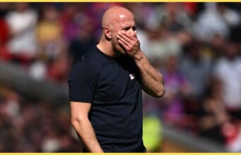 Liverpool confirma saída imediata de Arne Slott de Anfield