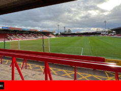 Os fãs reagem após Kidderminster anunciar o novo técnico após a saída de Adam Murray