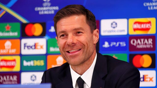 xabi-alonso-chelsea-premier-league-3.jpg