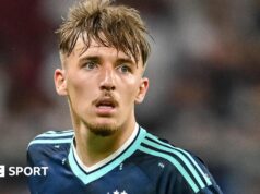 Copa do Mundo de 2026: atacante alemão Lennart Karl excluído da Copa do Mundo
