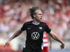 Brighton e Eintracht Frankfurt no lugar de Patrick Wimmer, do Wolfsburg