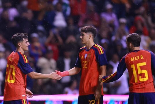 Confirmado: Quatro estrelas do Barcelona nomeadas na Espanha como titular do XI contra Cabo Verde