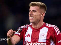 Costinha: Brighton contrata defesa do Olympiacos
