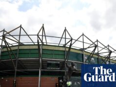 Plymouth ‘continua comprometido’ apesar de divulgar a seleção feminina por e-mail | Futebol feminino