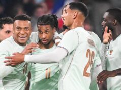 Relatório, resultado e gols como pontuações de hat-trick de Ollis