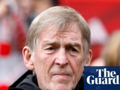 A lenda do Liverpool, Sir Kenny Dalglish, revela que está recebendo tratamento para câncer | Kenny Dalglish