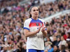 O homem da cidade tem muito a ver com o inglês Niamh Charles, do Chelsea