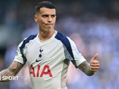 Pedro Porro assina novo contrato de longo prazo com o Tottenham Hotspur