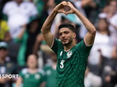 Copa do Mundo de 2026: Raul Jiménez completa a reviravolta com vitória no México
