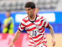 Christian Pulisic ‘permanece positivo’ após substituição preventiva no intervalo