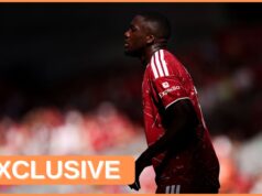 Ibrahima Konate manteve negociações de transferência com Manchester United e Chelsea