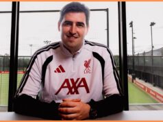 O técnico do Liverpool, Iraola, revela o motivo por trás da contratação de Anfield