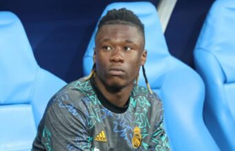 Emmanuel Petit diz ao Chelsea para contratar Eduardo Camavinga