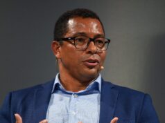 Gilberto Silva apoia jogador do Arsenal para continuar marcando na Copa do Mundo