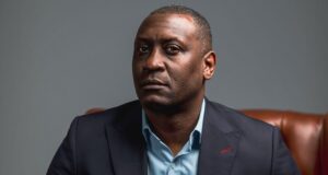 Emile Heskey parece desencorajar Morgan Rogers de ingressar no Arsenal