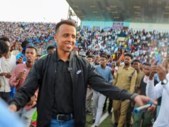 Negada a entrada nos EUA, mas regressa a casa como herói, o árbitro somali Omar Artan nomeado para a SuperTaça Europeia