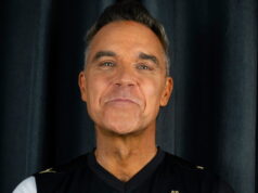 Robbie Williams explica o acordo da camisa do Port Vale: ‘É fantástico’