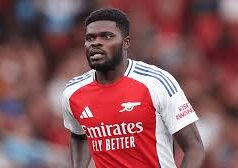 Gana pede ao Canadá que revise a negação de visto de Thomas Partey devido a supostos casos de estupro em Londres