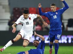 Nottingham Forest e Coventry City lutam para contratar o craque da Bundesliga neste verão