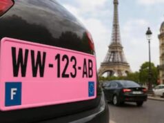 As placas rosa chegarão à Espanha a partir de 2026 e afetarão os veículos que atendem a uma série de requisitos