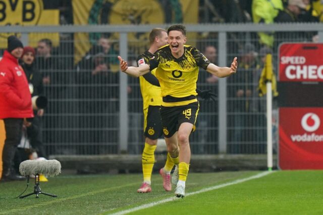 borussia-dortmund-v-fc-augsburg-bundesliga.jpg