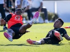 Casemiro enfrenta reação negativa no Brasil após uma dura entrada em Endrick em um treino