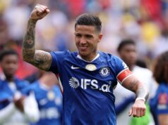 O Chelsea pode estar em apuros com a venda do imponente meio-campista no verão