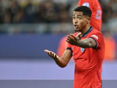 Chelsea e Liverpool estão em negociações sobre Levi Colville
