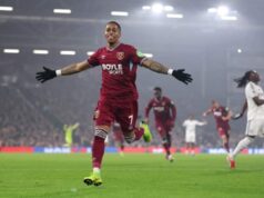 AC Milan junta-se à Roma na corrida pelo Crysencio Summerville