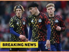 Chelsea e Manchester United estão lutando pela estrela do Newcastle, Lewis Hall, depois que o contato foi feito por causa de uma transferência surpreendente