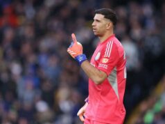 Aston Villa exige € 5 milhões por Emi Martinez enquanto a Juventus ronda