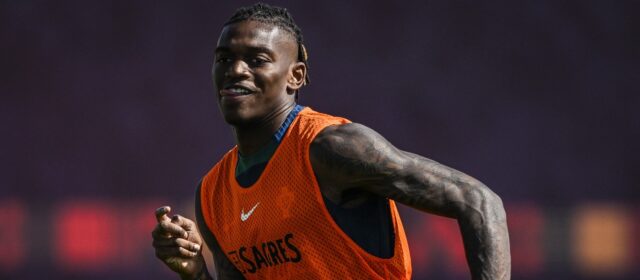 rafael-leao-wc-training-min.jpg