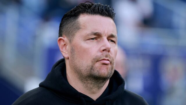 rc-lens-coach-pierre-sage-before-the-match.JPG