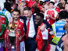 Arsenal inicia negociações para assinar Saka 2.0