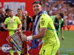 Hull City evita dedução de pontos vendendo Ivor Pandur e Aidon Shehu