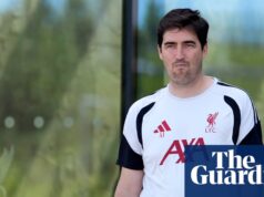 Andoni Iraola apoia equipe de bastidores para ajudar a resolver os problemas do Liverpool | Liverpool