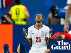 Inglaterra oscila, mas Djed Spence e John Stones defendem defesa | Campeonato Mundial de 2026