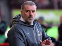 Al-Nasser nomeou Ange Postikoglou como o novo treinador principal