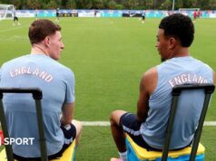 Premier League: Por que os preços de transferência estão subindo?