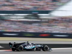 Antonelli conquista pole position histórica na Grã-Bretanha