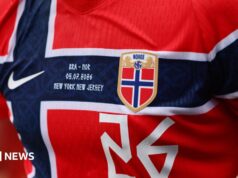 As camisas do futebol norueguês foram esgotadas antes do confronto com os Três Leões