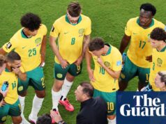 Tony Popovic recebeu apoio da FA, mas será ele o homem certo para levar os Socceroos adiante? | Campeonato Mundial de 2026