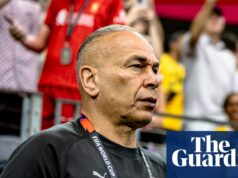 O técnico do Egito, Hossam Hassan, diz que seguiu em frente após confronto com a polícia de Dallas | Seleção Egípcia de Futebol