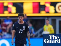 Christian Pulisic quebrou a perna durante a derrota dos EUA para a Bélgica, ficando afastado dos gramados por várias semanas | EUA