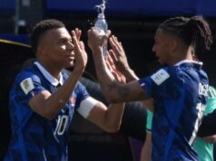 Mbappé encontra o Paraguai e a história