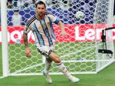 Lucha solo de Messi contra Messi